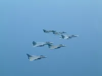 VFA-131 Wildcats Hornet AG-405, VF-143 Pukin' Dogs Tomcat AG-103 (161421), 2x Rafale M, 2x Super Étendard Modernisé