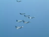 VFA-131 Wildcats Hornet AG-405, VF-143 Pukin' Dogs Tomcat AG-103 (161421), 3x Rafale M, 2x Super Étendard Modernisé
