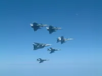 VFA-131 Wildcats Hornet AG-405, VF-143 Pukin' Dogs Tomcat AG-103 (161421), 2x Rafale M, 2x Super Étendard Modernisé underside shot