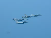 VFA-131 Wildcats Hornet AG-405 , VF-143 Pukin' Dogs Tomcat AG-103 (161421), 2x Rafale M, 2x Super Étendard Modernisé