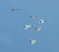 VFA-131 Wildcats Hornet AG-405 , VF-143 Pukin' Dogs Tomcat AG-103 (161421), 2x Rafale M, 2x Super Étendard Modernisé