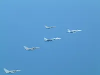 VFA-131 Wildcats Hornet AG-405, VF-143 Pukin' Dogs Tomcat AG-103 (161421), 3x Rafale M