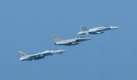 VFA-131 Wildcats Hornet AG-405, VF-143 Pukin' Dogs Tomcat AG-103 (161421), 2x Rafale M