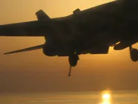 F-14 Tomcat photographed with too much zoom by Lefty
